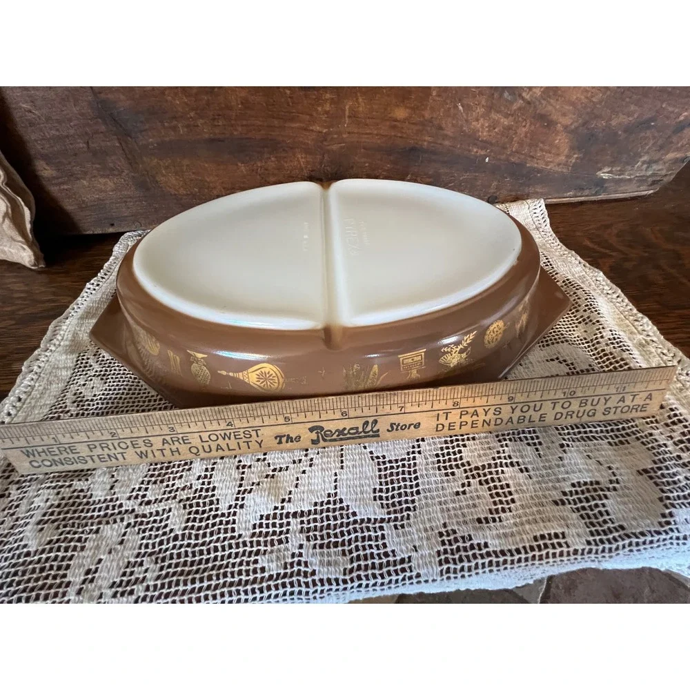 Vintage Pyrex Early American Divided Casserole Dish 1.5 Qt Brown Gold‎ 063 Lid